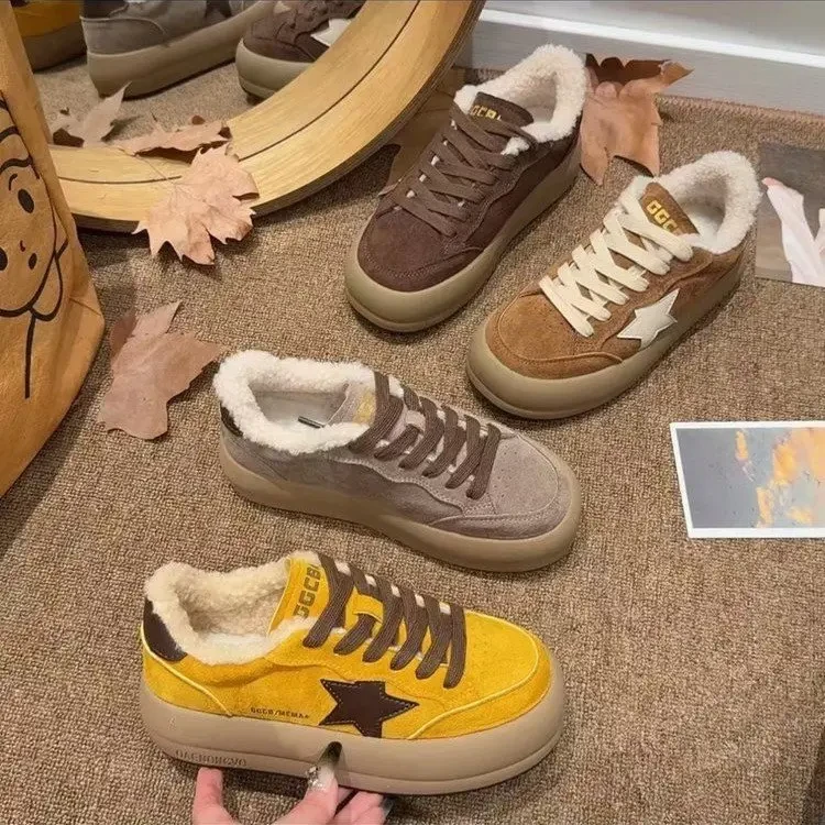 【周周补贴】加绒厚底毛毛鞋绒里时尚复古擦色星星面包鞋