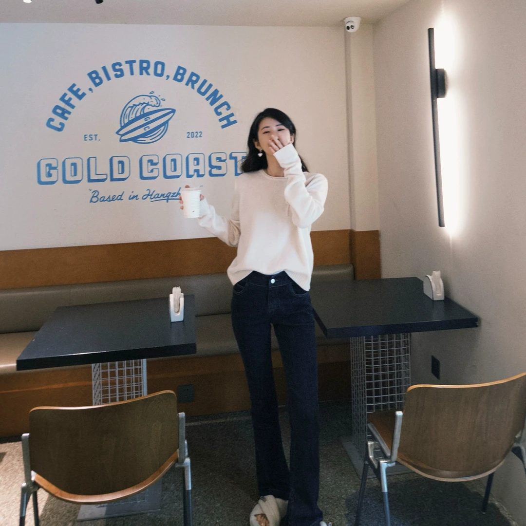 6折 HOWALOOK 喇叭裤的真香时刻 复古深蓝V型腰头裤脚开叉显腿长