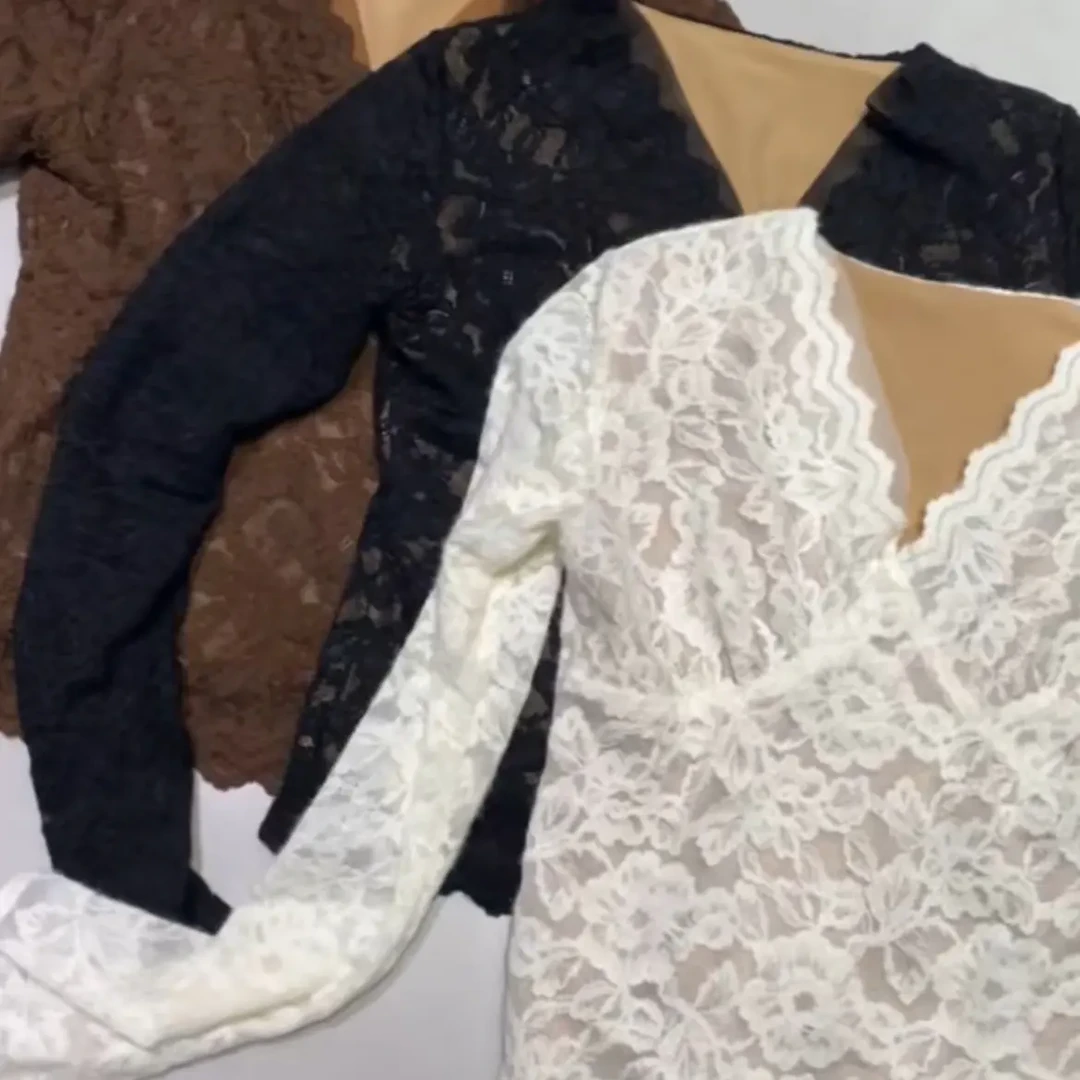 莲儿家.长袖加绒V领性感蕾丝修身显瘦秋冬打底上衣