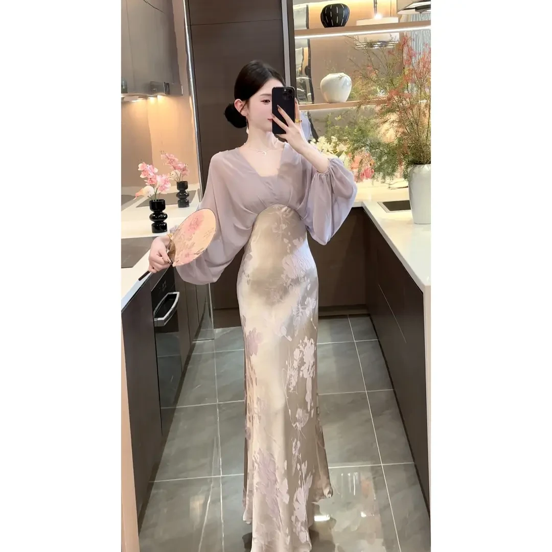 【女神】2025新款假两件设计提花缎面高腰斜裁收腰显瘦连衣裙子女装