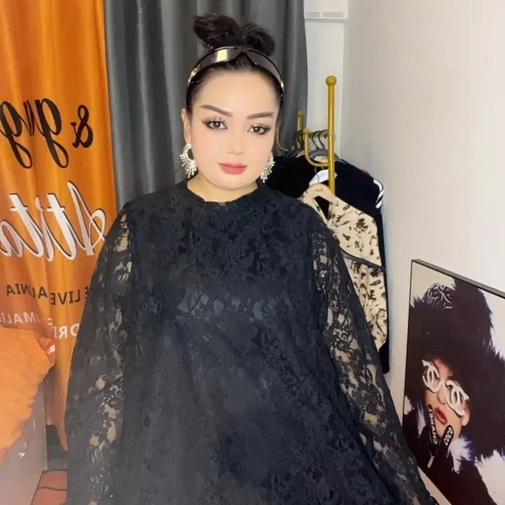 水溶蕾丝荷叶袖花瓣袖洋气宽松韩版长袖镂空蕾丝衫