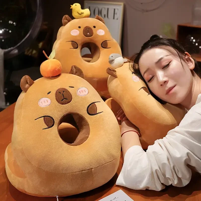 卡皮巴拉水豚午睡枕趴睡枕办公室午休神器女抱枕小学生睡觉儿童g