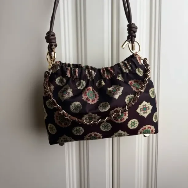 蚕丝宋锦宝相花包包新中式单肩斜挎手提大容量拉链内袋羊皮背带