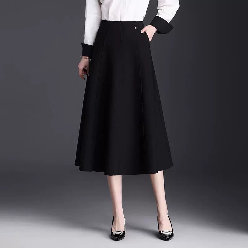 黑色显瘦半身裙女2025春季新款高腰a字裙中长款垂感通勤西装裙子