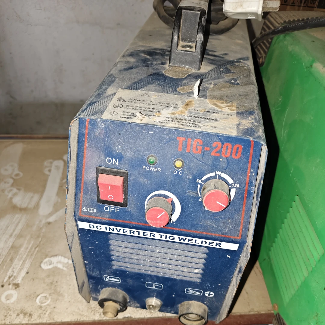 TIG-200东成氩弧焊220V（二手、裸机）
