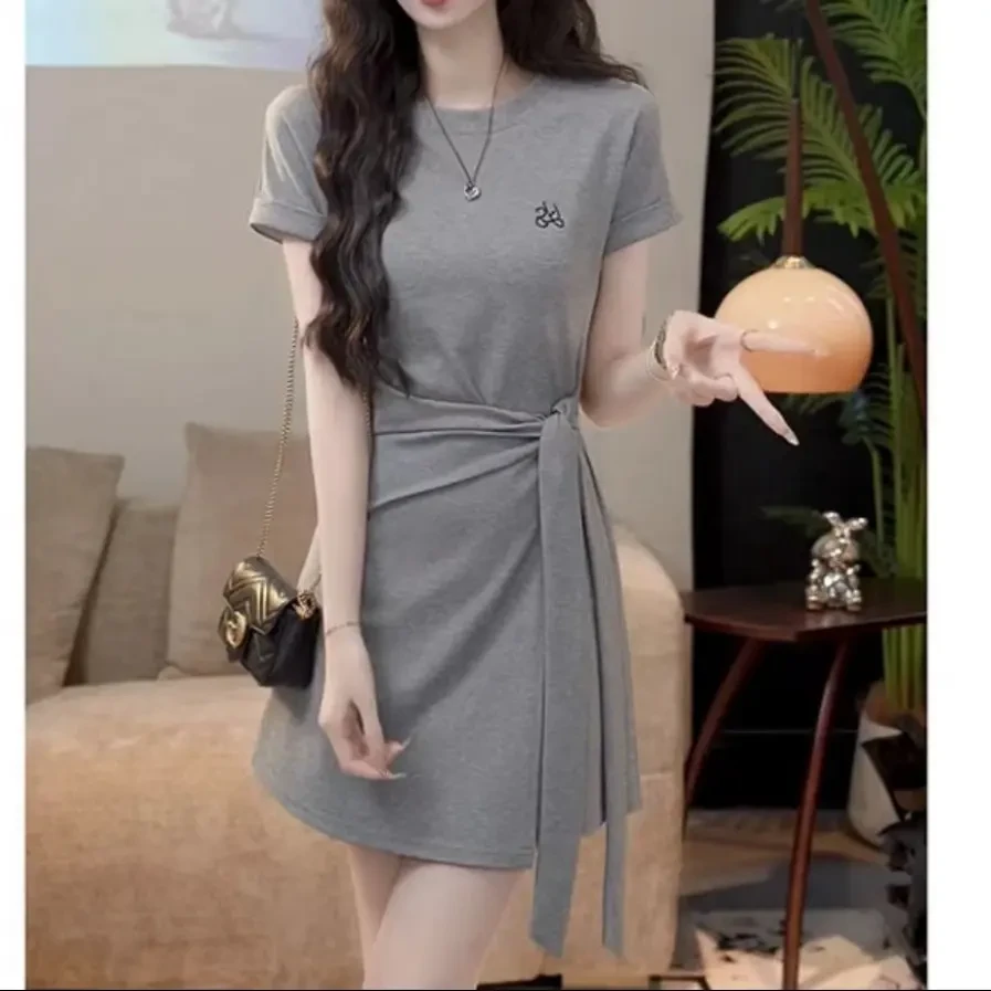 圆脸酥【胶片日记】法式气质高级休闲灰色短袖连衣裙女