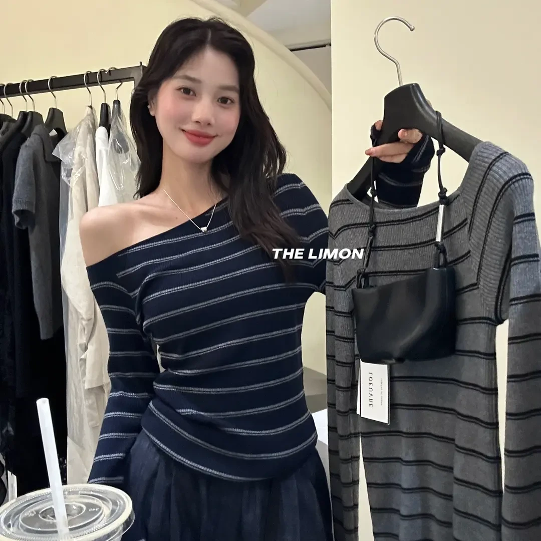 主推荐初秋慵懒斜肩设计感条纹针织衫显瘦气质长袖时尚百搭