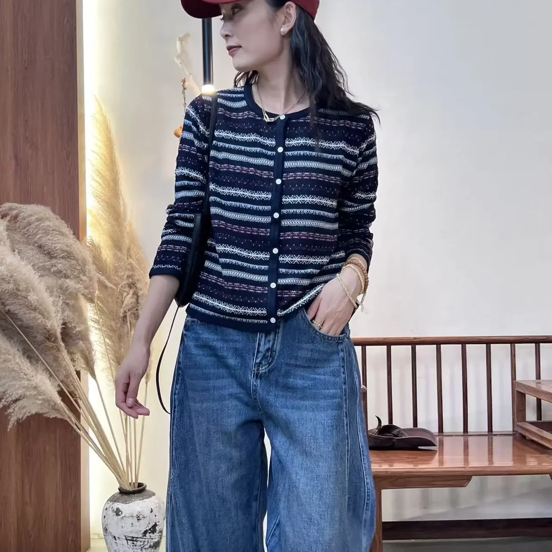 6800-圆领秋季条纹针织长袖女毛针织衫时尚气质上衣衬衫