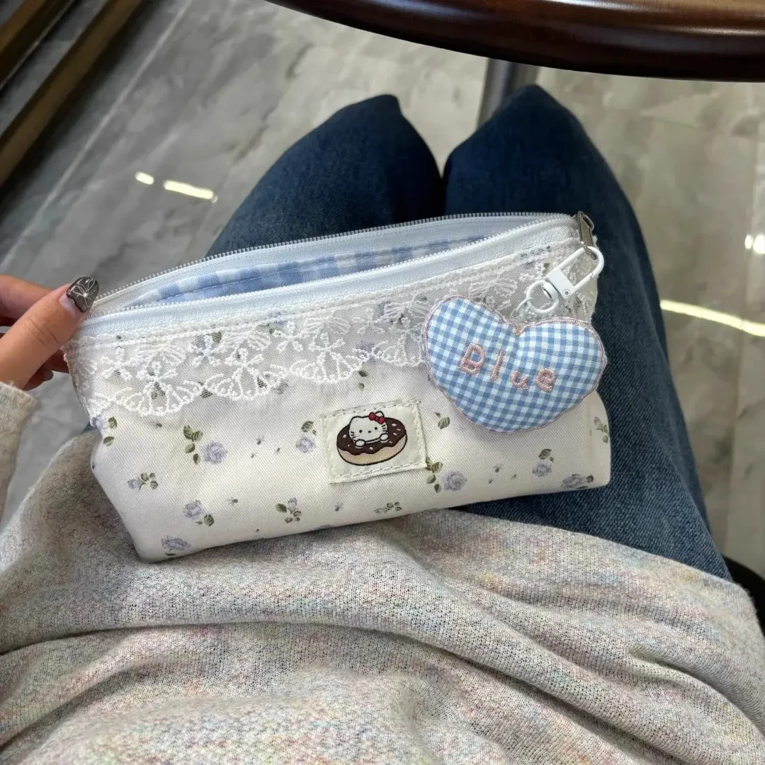 【开学必备】高颜值可爱少女女生kitty文具盒大容量笔袋白碎花B915