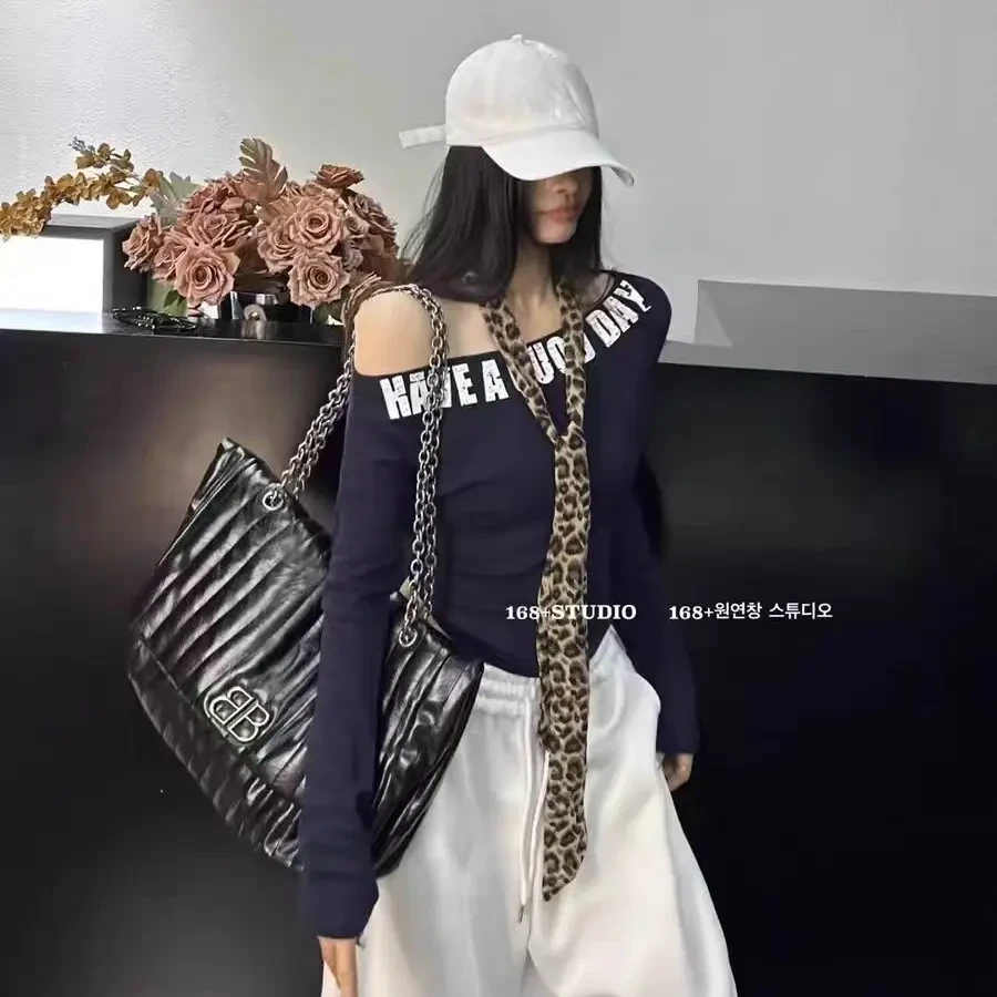 长袖女士字母修身型套装性感风不对称蓝色T恤打底显瘦设计师