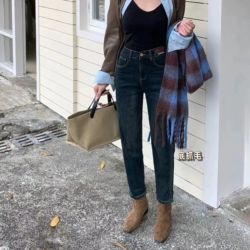 爆犀牛2024秋冬新款底抓毛宽松老爹牛仔裤女显瘦小个子萝卜哈伦裤