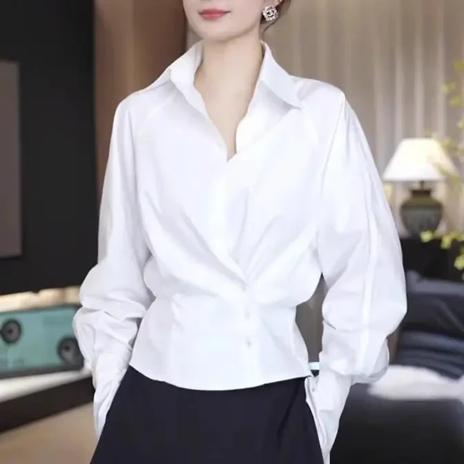 2025新款小众演出时尚百搭衬衫轻奢高级感奢减龄洋气正肩两穿上衣