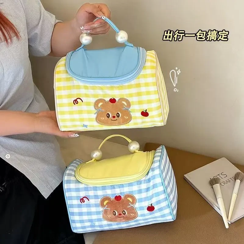卡通手提化妆包护肤品可爱洗漱新款大容量收纳旅行便携分区收纳袋