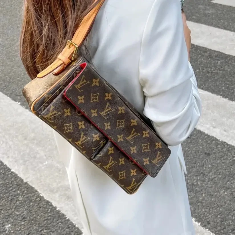 95新 LouisVuitton/路易威登 95新全原小号骆驼单肩斜挎腋下包