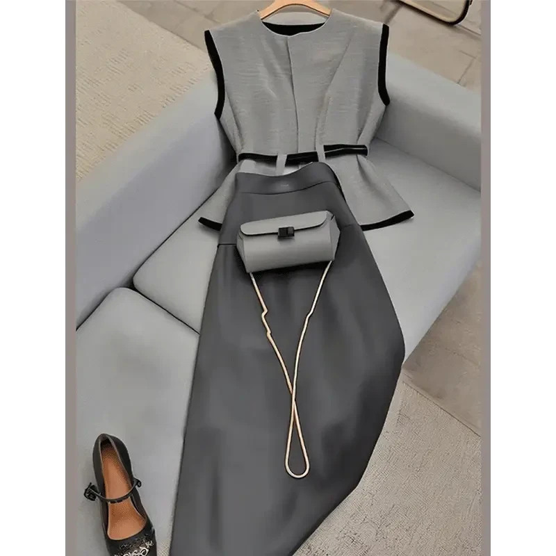 2025夏季通勤风女神范气质高质感无袖灰色马甲收腰显瘦半身裙套装
