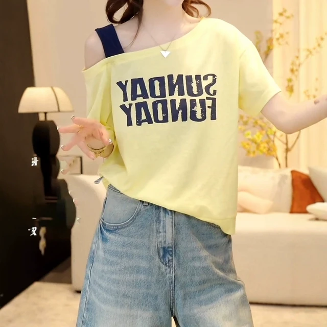 大码斜领露肩短袖t恤女夏季2025新款韩系宽松设计感显瘦体恤上衣