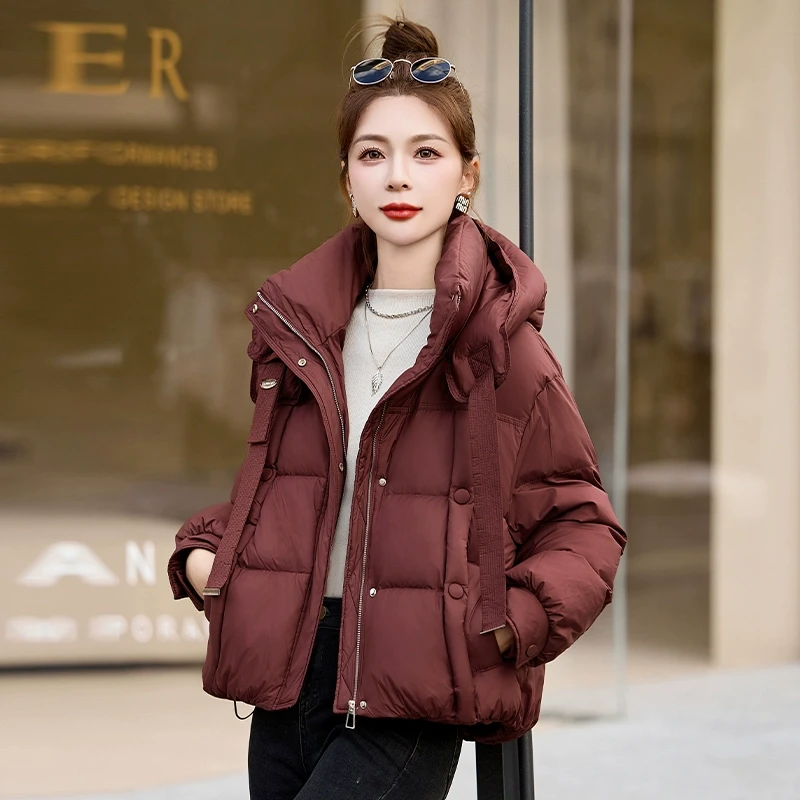 短款白鸭绒高档羽绒服外套女小个子妈妈宽松连帽轻薄保暖面包服冬