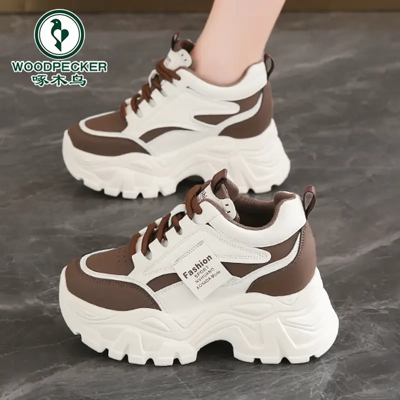 啄木鸟老爹鞋女2025新款夏季厚底运动鞋小个子内增高皮面百搭炸街