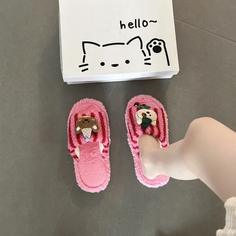 时尚百搭复古风可爱小熊毛毛拖鞋女2025秋冬新款条纹毛绒一字拖鞋