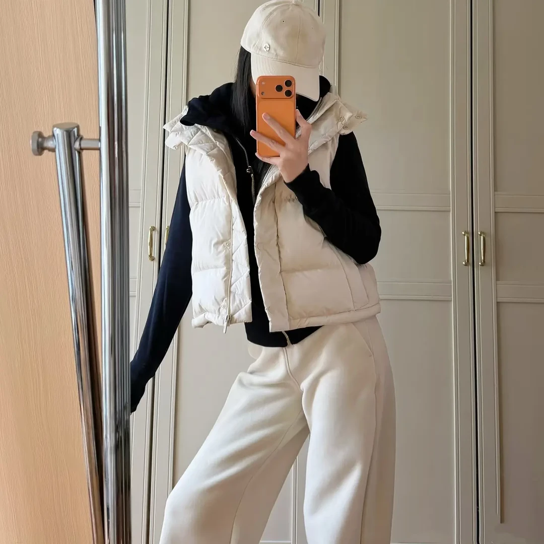 618 冬季白色短款连帽宽松马甲外套