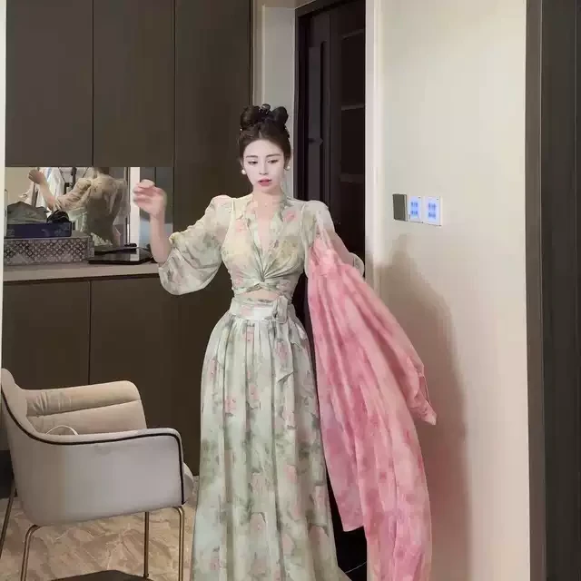纯欲碎花雪纺套装连衣裙性感v领交叉绑带短款长袖上衣高腰半身裙