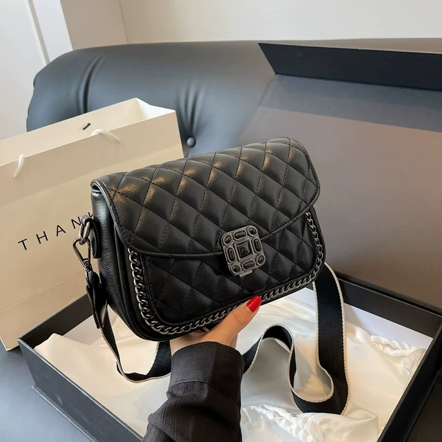 春夏季包包女2025新款大容量洋气宽带斜挎包高级感爆款菱格单肩包