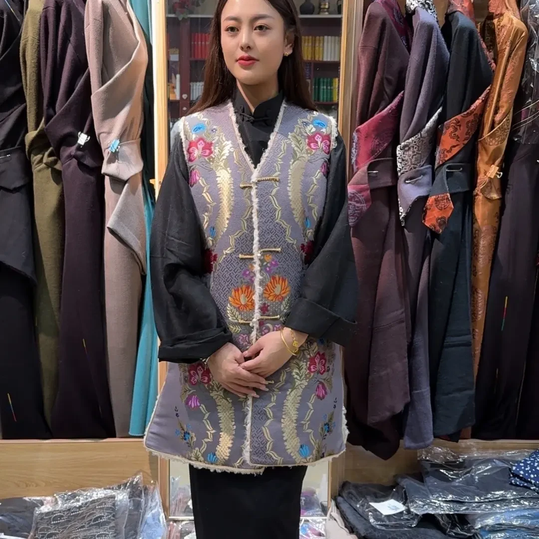 藏装女士绣花加绒加厚马甲民族风双层保暖无袖