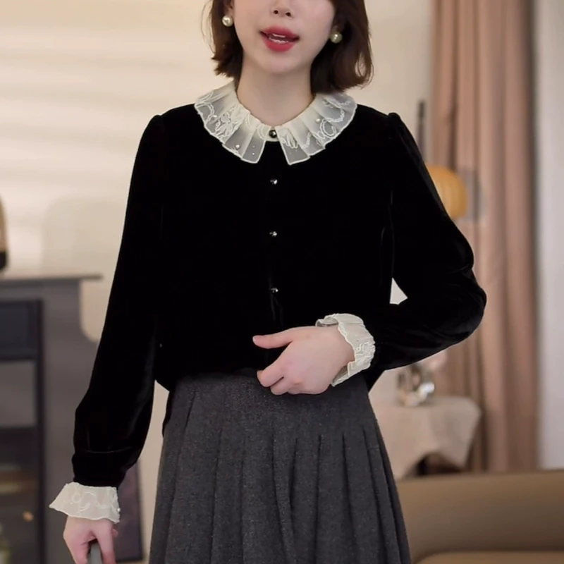法式黑色衬衫女2025春季新款洋气减龄设计感拼接花边丝绒打底上衣