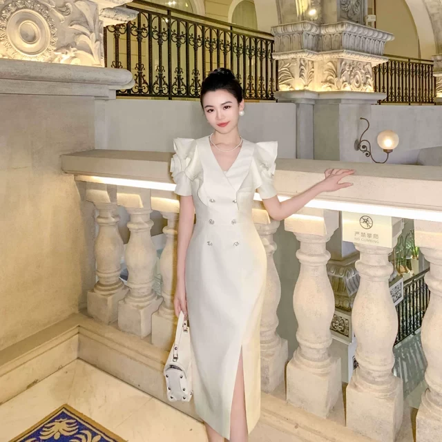 荷叶袖V领双排扣开衩连衣裙高级感复古韩版减龄赫本风气质中长裙