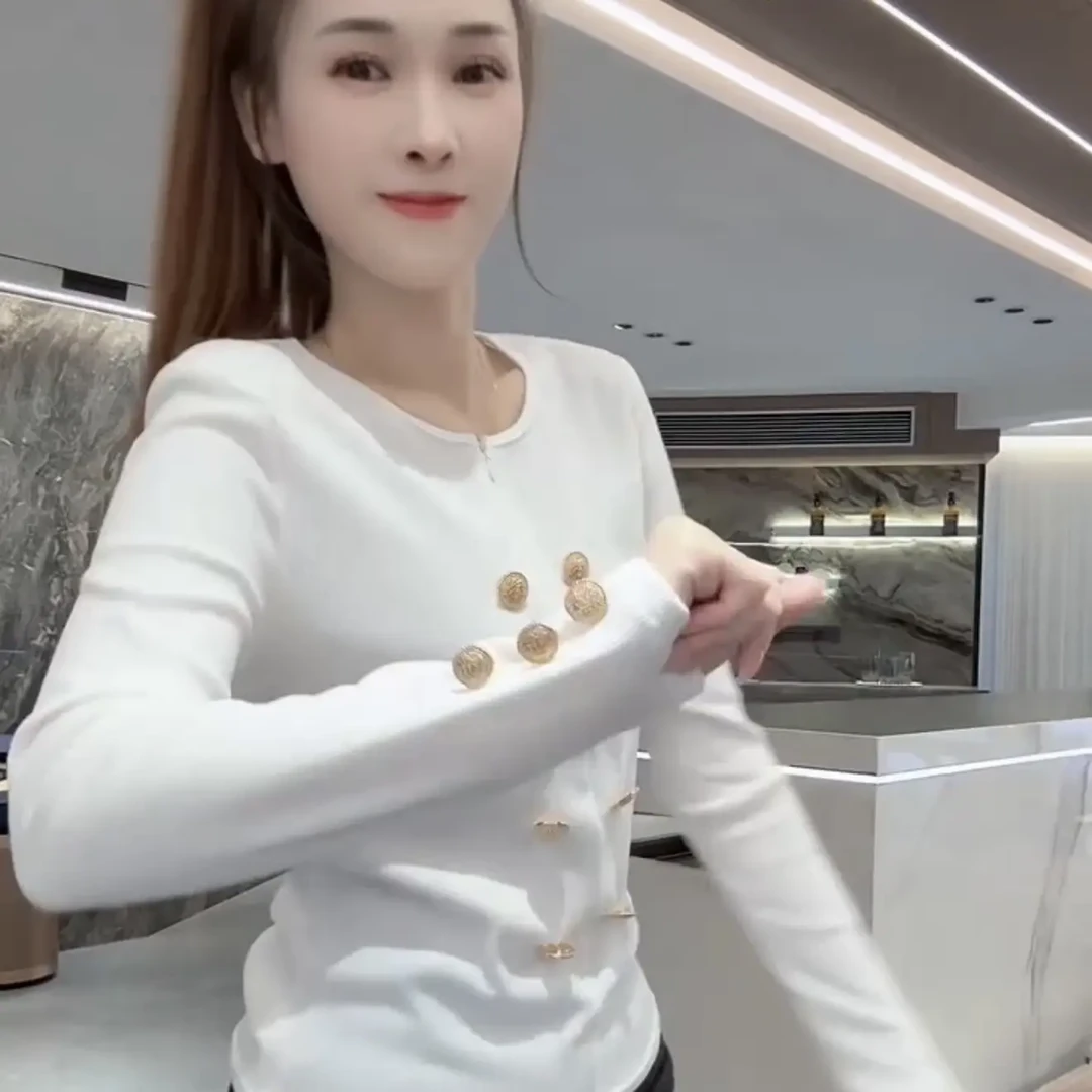 欧美风冬季新款显瘦百搭长袖时尚打底衫