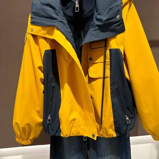 秋冬新款连帽短款撞色宽松显瘦加绒冲锋衣女款百搭洋气