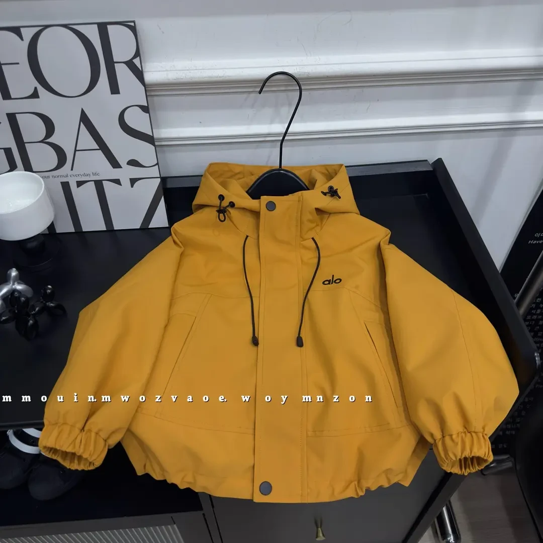 儿童春秋外套2025新款中大童男童三防冲锋衣外套女童连帽外套潮