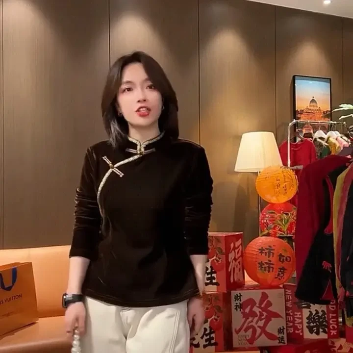 新中式国风盘扣立领气质百搭长袖显瘦金丝绒上衣冬季新款