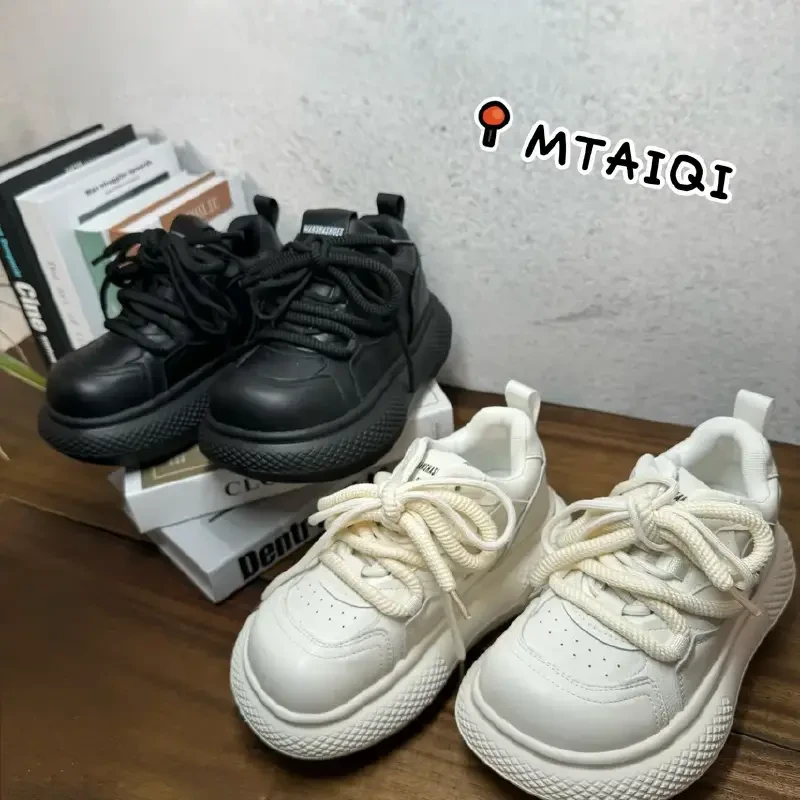 2025秋冬新款韩版丑萌厚底面包休闲板鞋老爹鞋