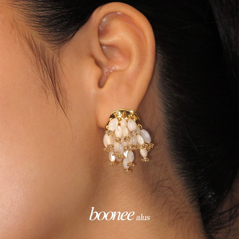 boonee alus 铜合金合成锆石耳饰 马蹄螺流苏耳钉轻奢高级感耳饰