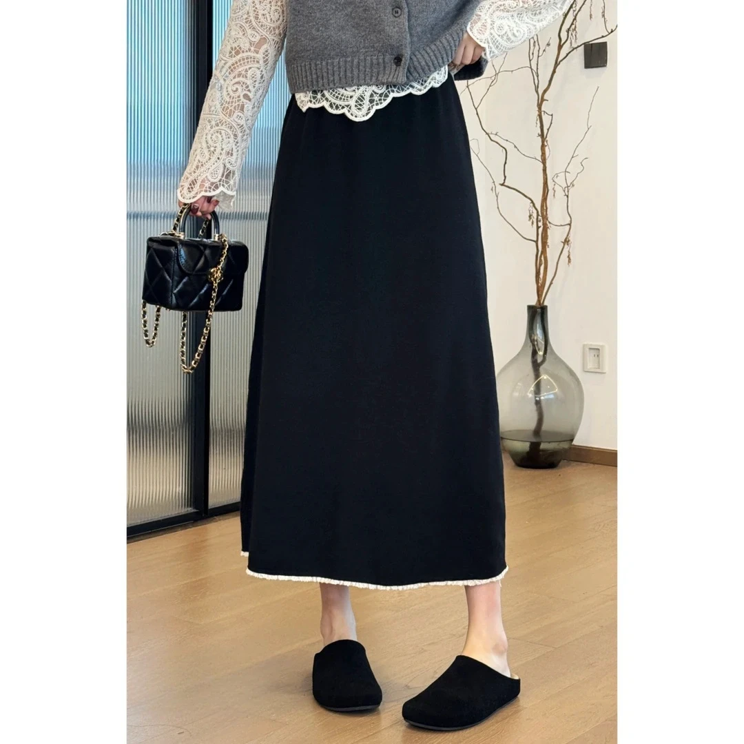 温柔风字母刺绣半身裙2025秋季大码胖MM时尚百搭黑色高级直筒裙子