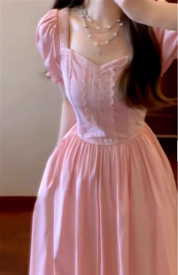 法式温柔风粉色短袖连衣裙2025新款高级感气质收腰显瘦长裙5070