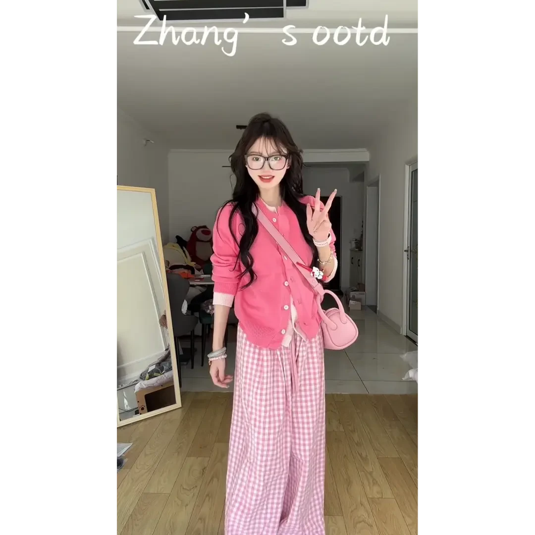 套装女2025春季气质韩系穿搭假两件玫红色针织开衫减龄格子休闲裤