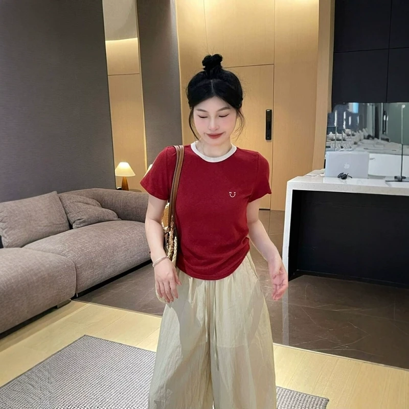 韩版百搭显瘦撞色字母简约刺绣设计感短款掐腰短袖t恤红色上衣女