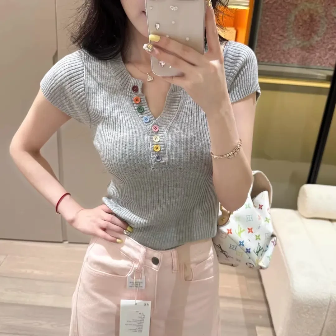 2025新款韩版显瘦别致小香风减龄时尚彩扣针织衫短袖女款夏季上衣
