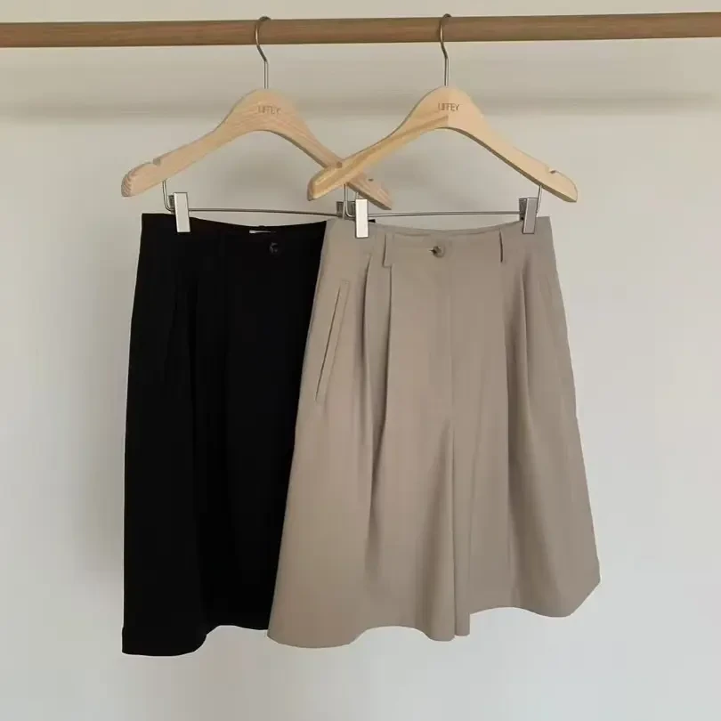 No退No换韩国东大门女装新款设计感时尚百搭西装短裤女apm 205