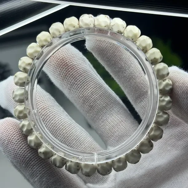 海南星月菩提石玉料8改无相大留白小细星绿背（一物一拍）手工雕刻