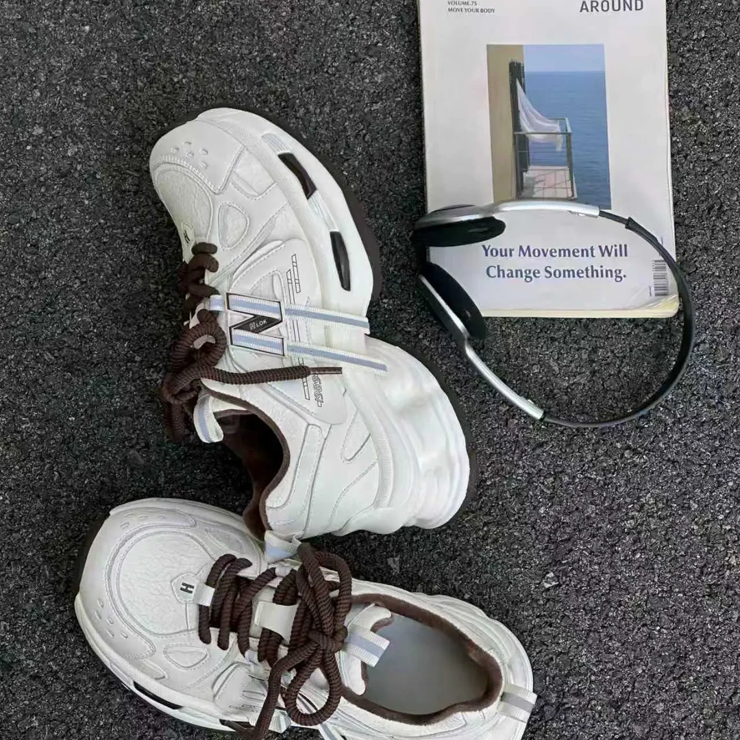 加绒厚底轻便软舒服百搭老爹鞋女软底防滑系带时尚冬季新款