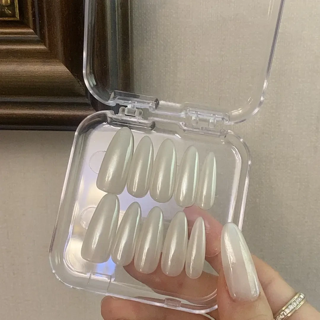 海莉同款手工穿戴甲冰透裸色短椭圆美甲高级感显白百搭