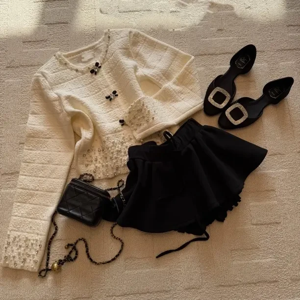 99-189 气质镂空复古纯欲风