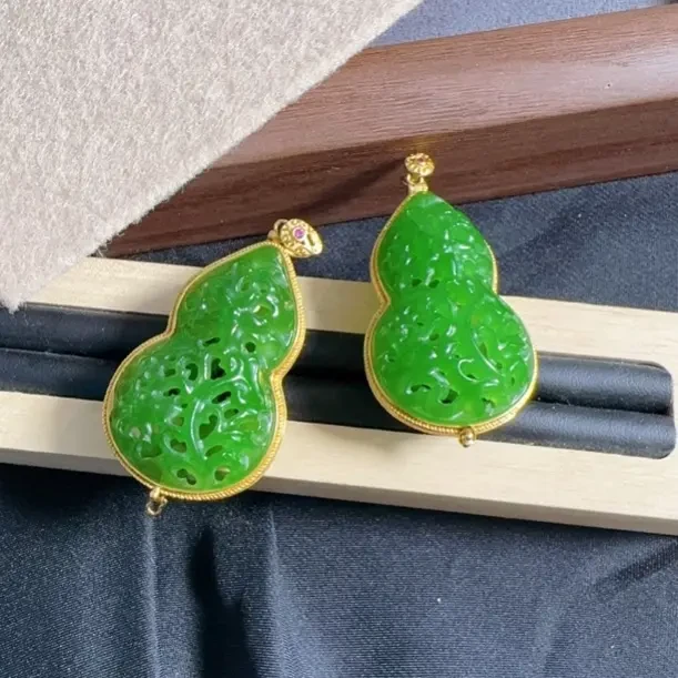 和田玉碧玉葫芦吊坠阳绿福禄双全精美挂件