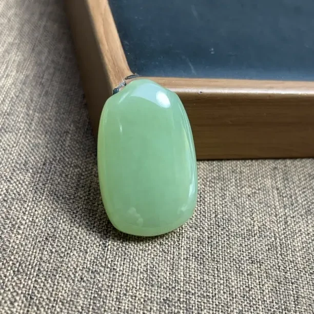 和田玉黄口料黄玉平安无事牌男女款百搭高34.宽22厚9毫米左右