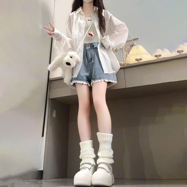 日系温柔风时尚穿搭一整套白色吊带+长袖衬衫+短款牛仔裤三件套装