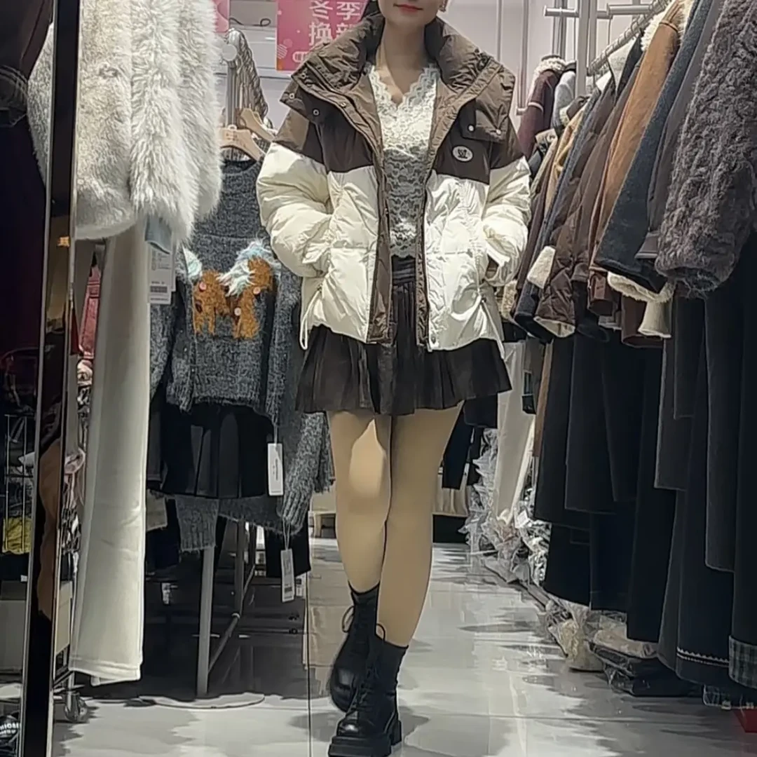 冬季新款短款拼色连帽加厚白鸭绒女士羽绒服外套