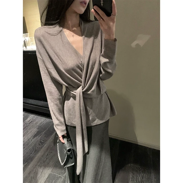 YOLO SHOP 自制小众设计感温柔气质多种穿法绑带斜门襟绵羊毛上衣